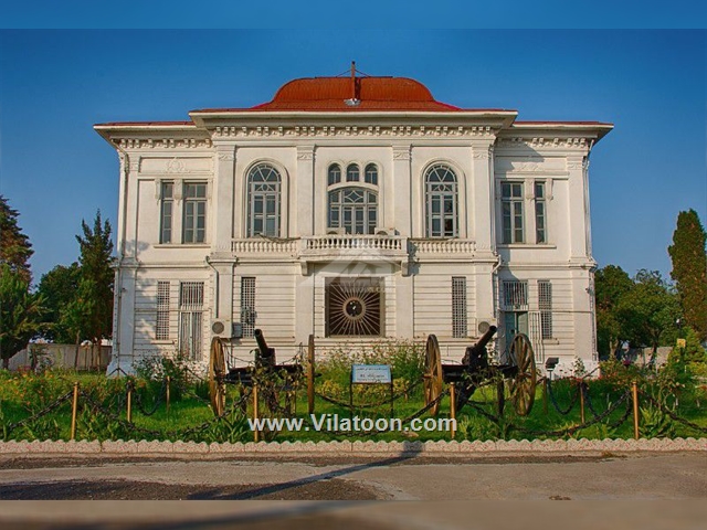 کاخ موزه میان پشته